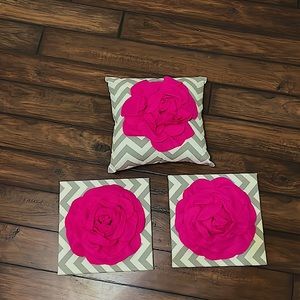 Three set one pillow two canvas pink flower with gray zigzag lines